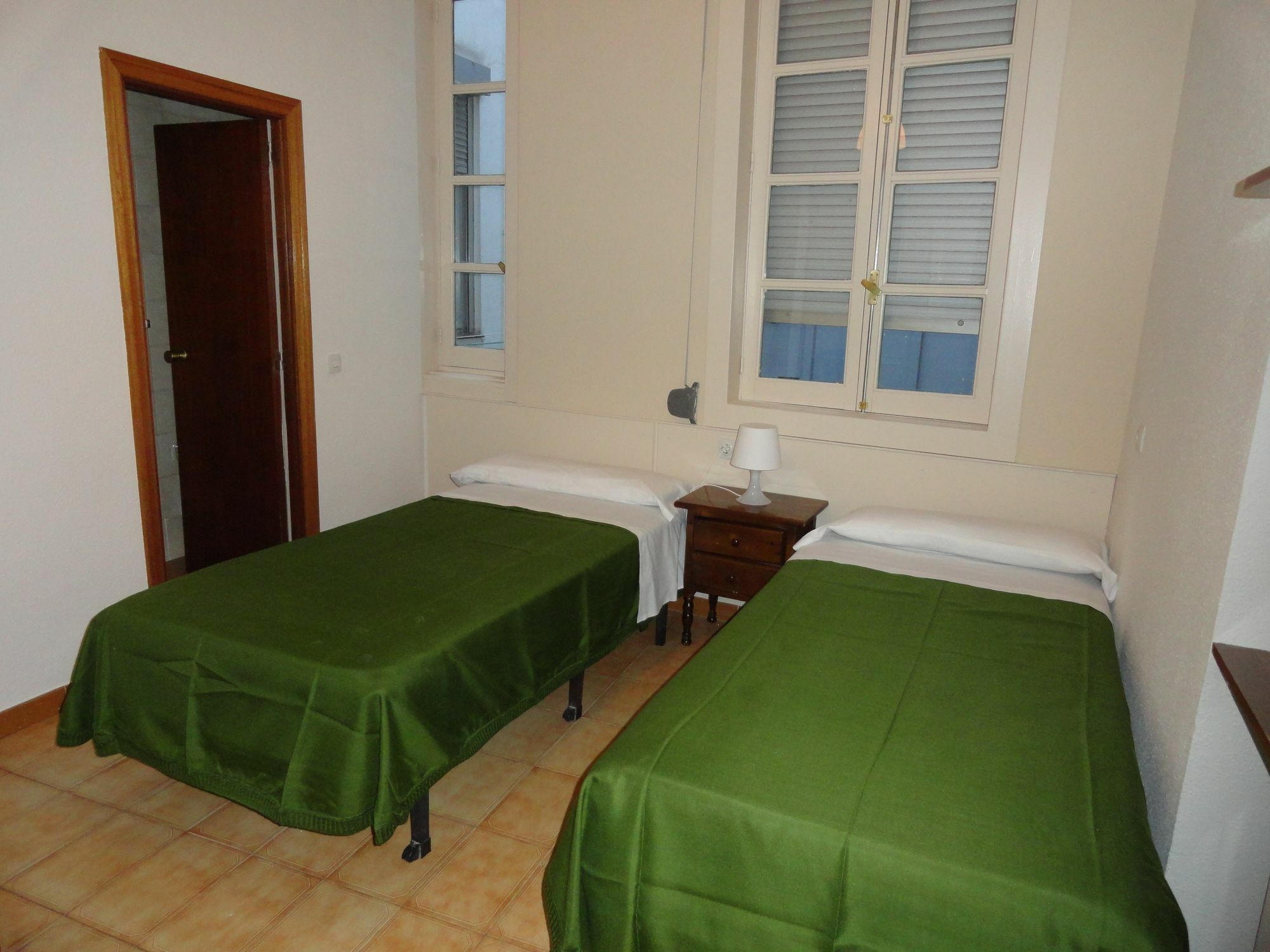 Hostal Alistana Madrid Esterno foto