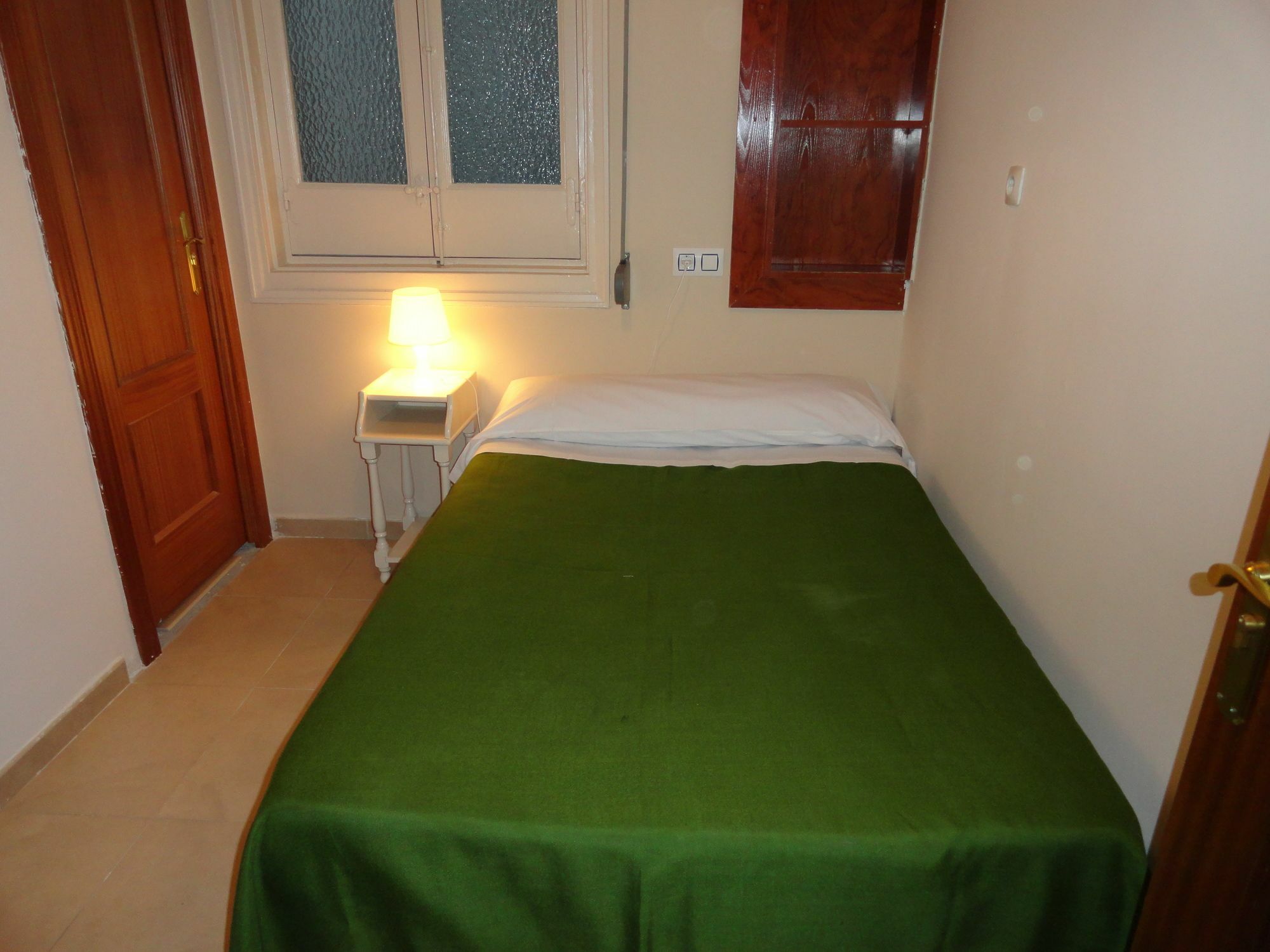 Hostal Alistana Madrid Esterno foto