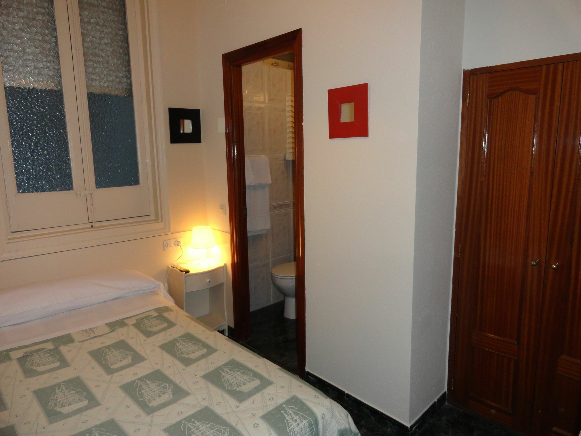 Hostal Alistana Madrid Esterno foto